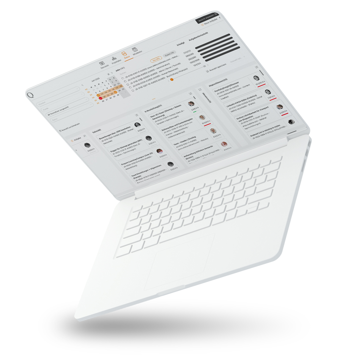 Abbildung des QuoJob PM-Tools in einem Laptop